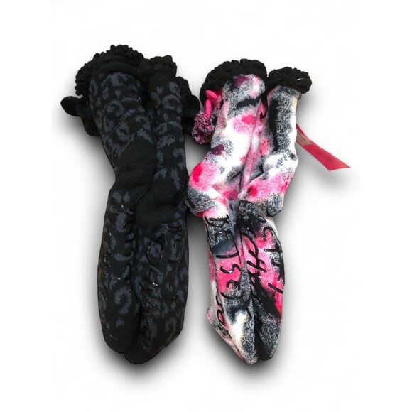 Betsey Johnson Women's Betsey Tie Dye Cabin Sock (2 Pairs) - S/M (5-7) - Picture 2 of 5